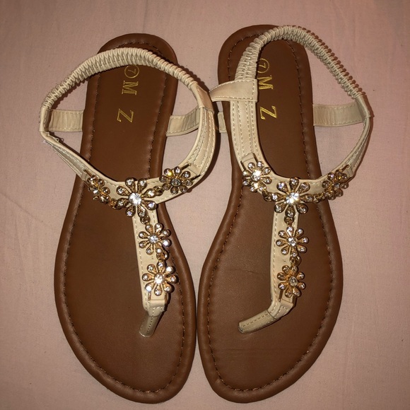 Sandals - Picture 1 of 2